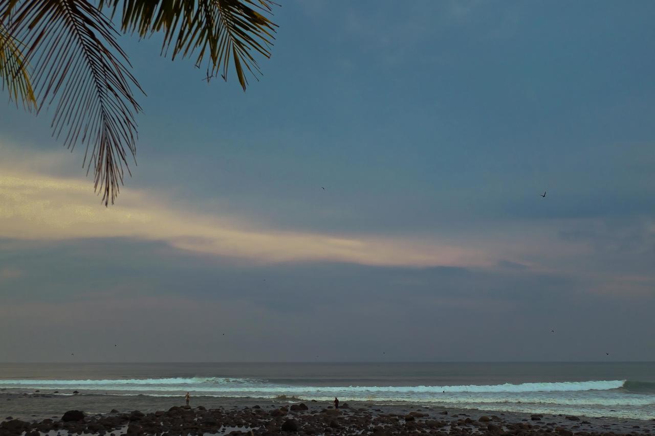 Hotel Umadewi Surf & Retreat Pulukan Zewnętrze zdjęcie